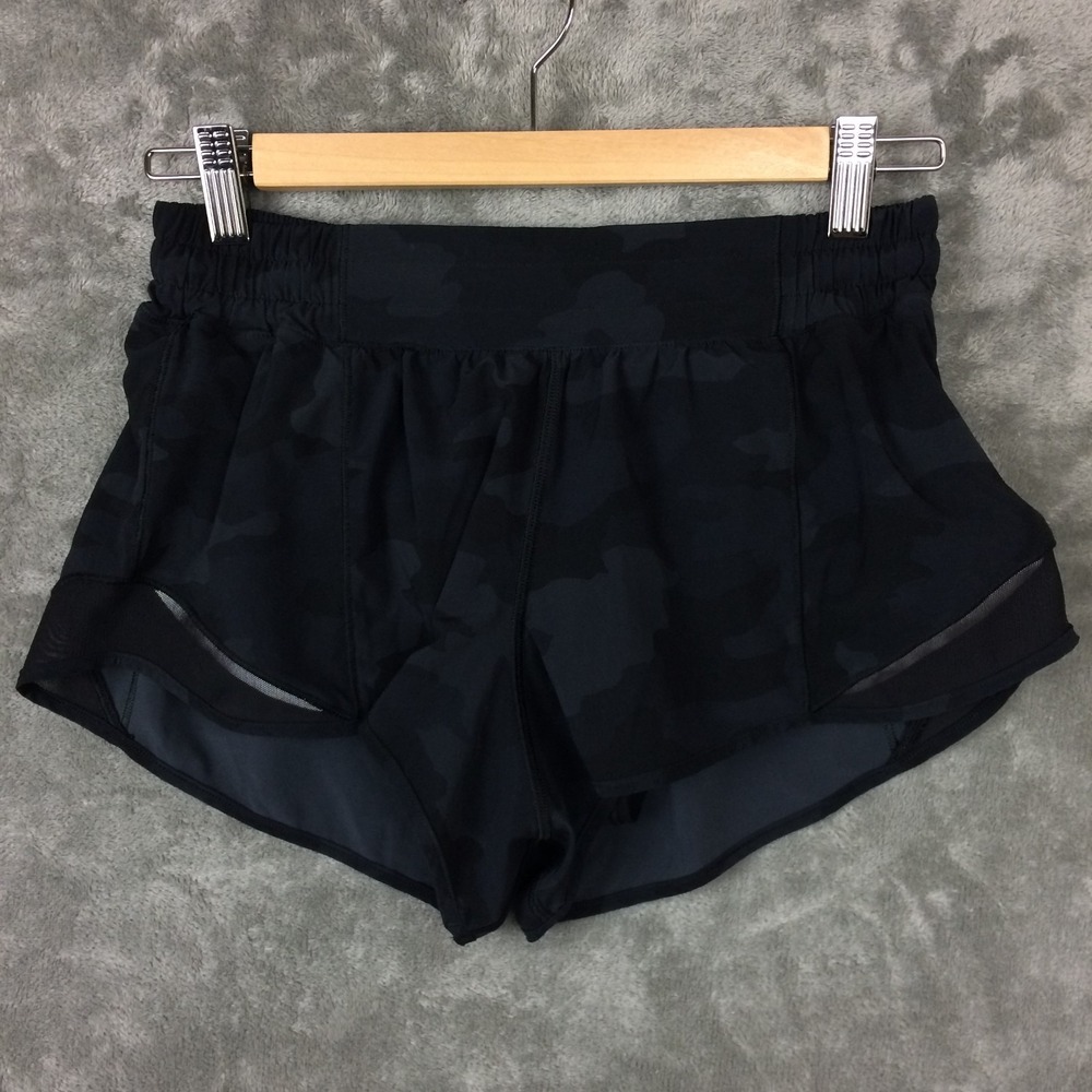 Lululemon Hotty Hot Shorts II Size 8 Lined 2.5" Black Low-Rise Running Mesh